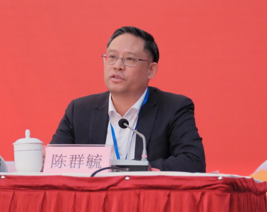 陳群毓講話.png